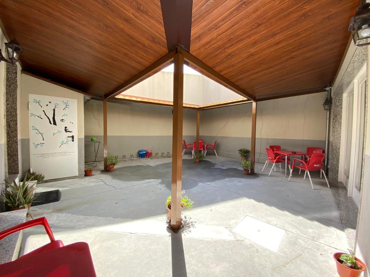 Albergue Pereiro Melide Εξωτερικό φωτογραφία